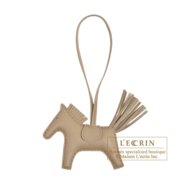 Hermes　Rodeo charm PM　Beige marfa　Agneau