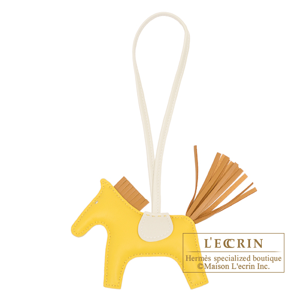 Hermes　Rodeo charm PM　Jaune de naples/　Sesame　Agneau