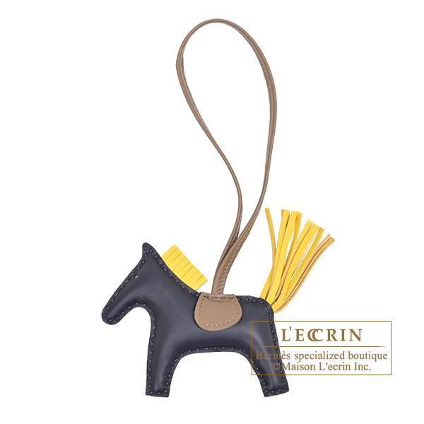 Hermes　Rodeo charm PM　Blue nuit/Jaune de naples　Agneau