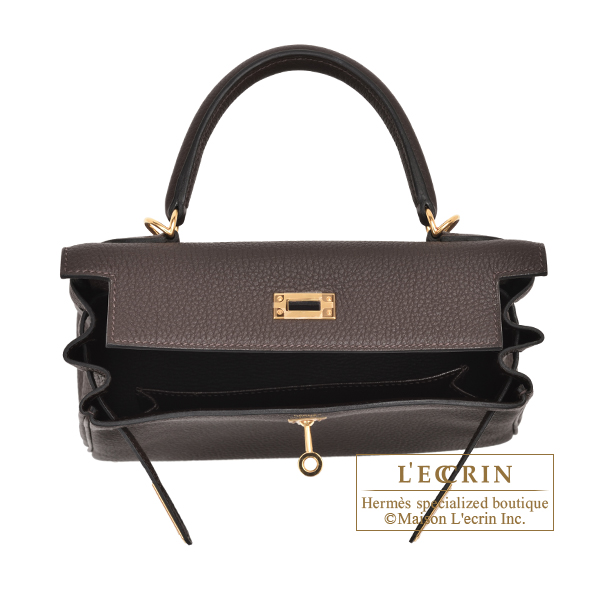 Hermes Kelly 32 in Ebene