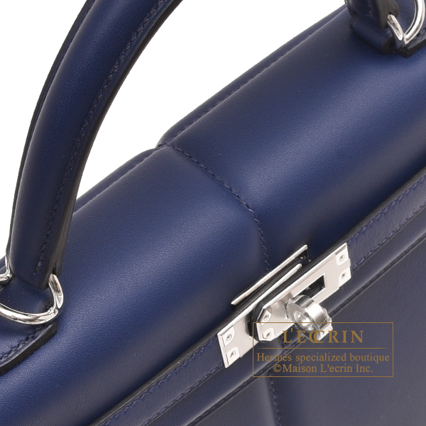 New] Hermès Kelly Cut  Deep Blue, Swift Leather, Gold Hardware