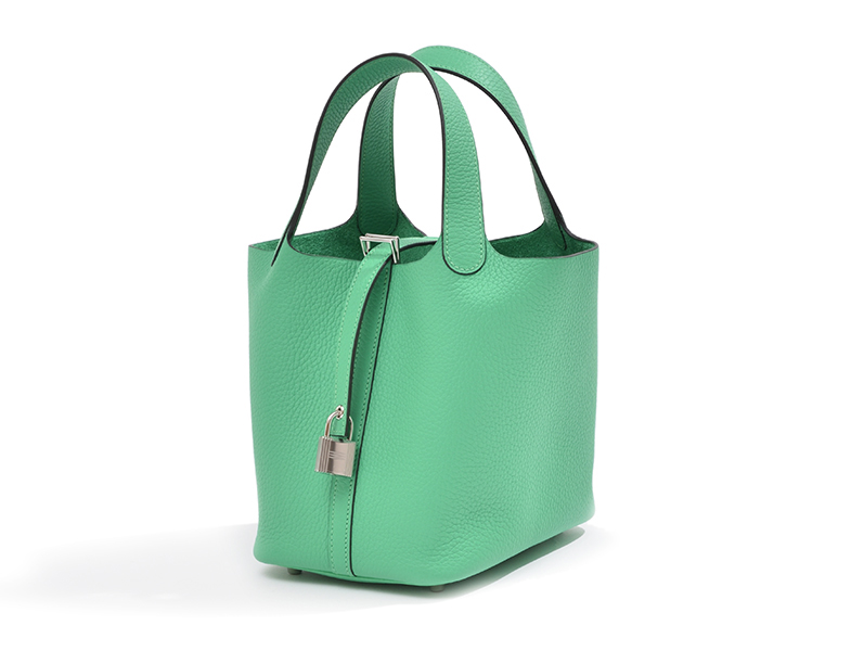 The newest color in our Spring/Summer 2023 collection! Vert